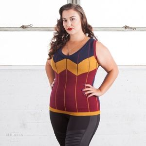 Wonder Woman Sweater - Wondrous Shell Elhoffer